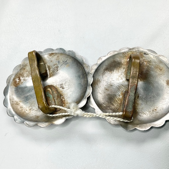 Antique Horse Bridle Rosettes Matching Pair Western Equestrian - Picture 5 of 6